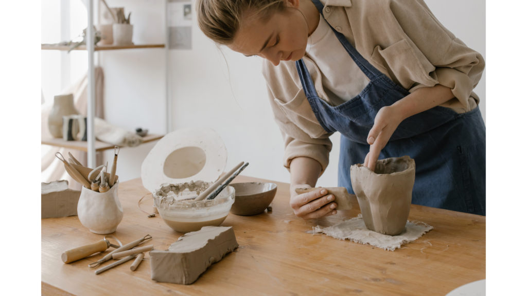 A great pottery online business can serve both the collector and the hobbyist!